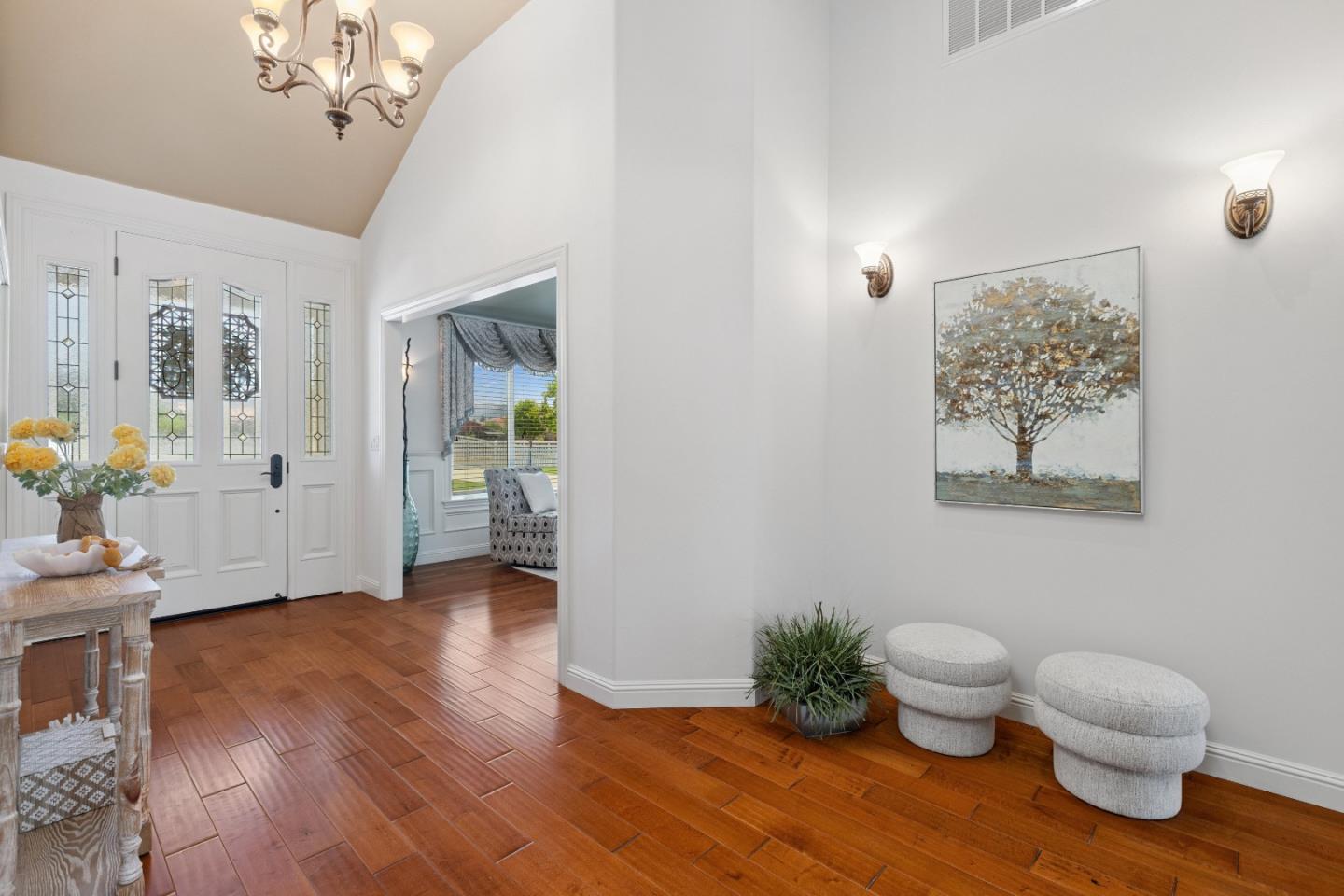 Detail Gallery Image 9 of 99 For 9885 Wilford Way, Gilroy,  CA 95020 - 4 Beds | 4 Baths