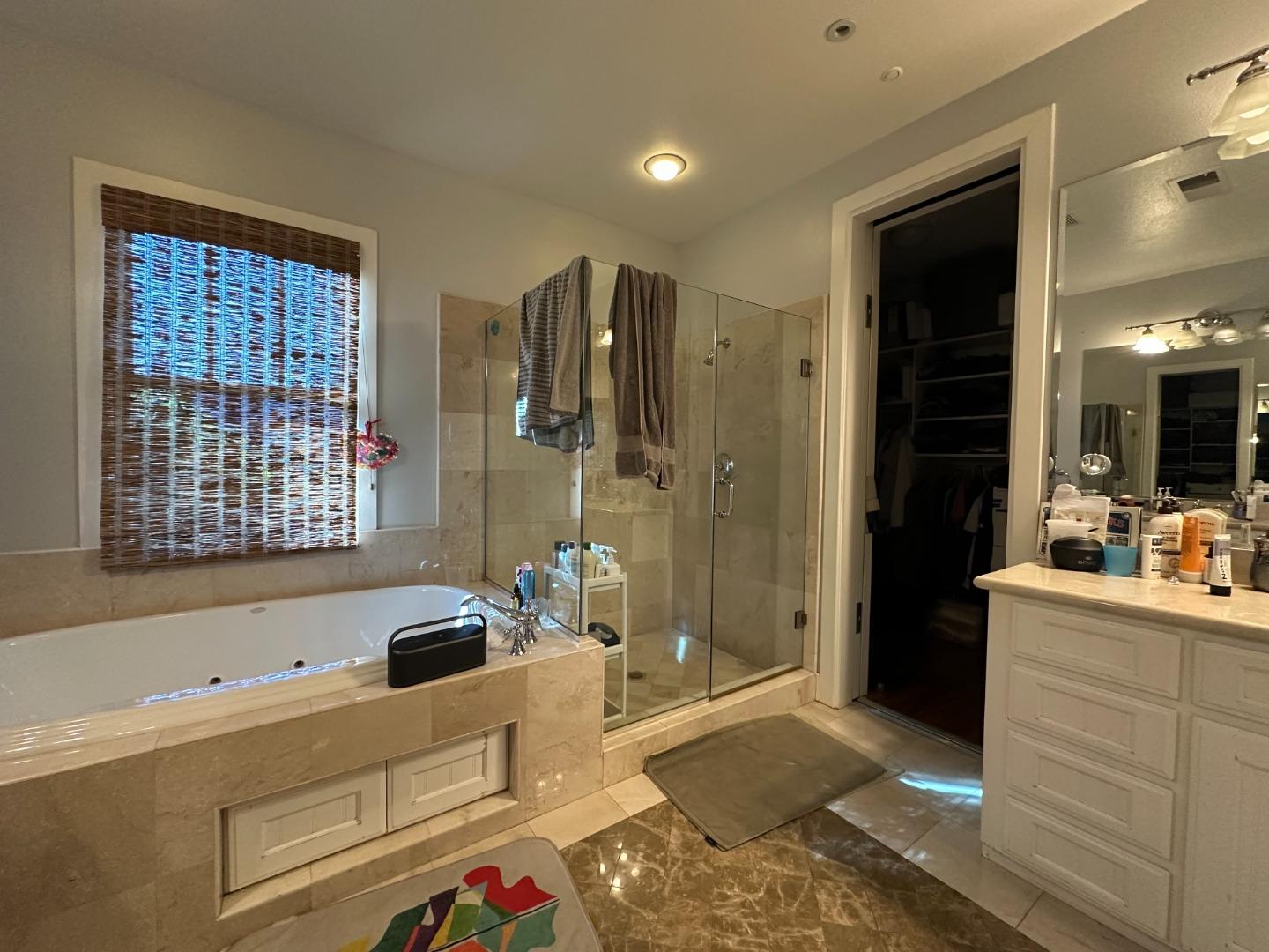 Detail Gallery Image 14 of 24 For 927 Ramona, Palo Alto,  CA 94301 - 6 Beds | 5 Baths