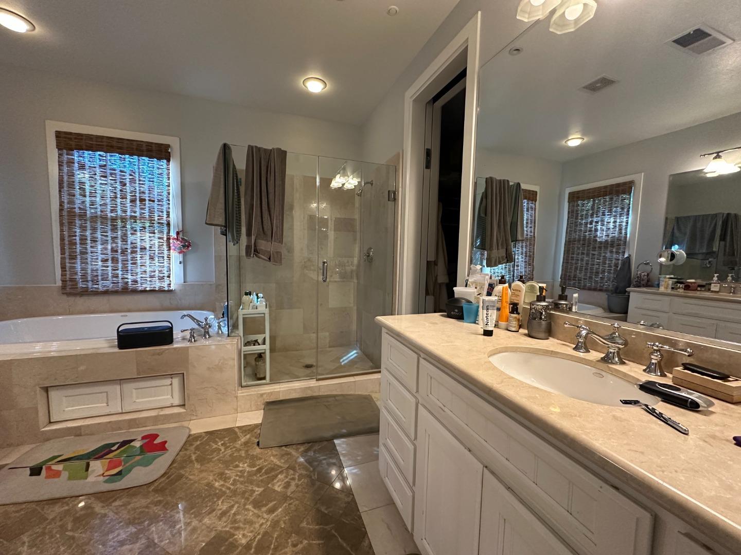 Detail Gallery Image 15 of 24 For 927 Ramona, Palo Alto,  CA 94301 - 6 Beds | 5 Baths
