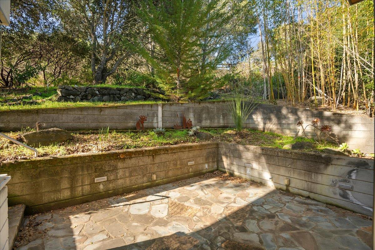 Detail Gallery Image 103 of 108 For 28140 Story Hill Ln, Los Altos Hills,  CA 94022 - 5 Beds | 4/1 Baths