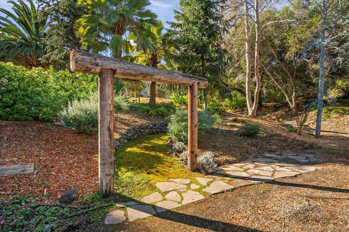 Detail Gallery Image 107 of 108 For 28140 Story Hill Ln, Los Altos Hills,  CA 94022 - 5 Beds | 4/1 Baths