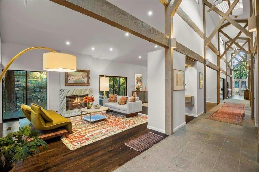 Detail Gallery Image 12 of 108 For 28140 Story Hill Ln, Los Altos Hills,  CA 94022 - 5 Beds | 4/1 Baths