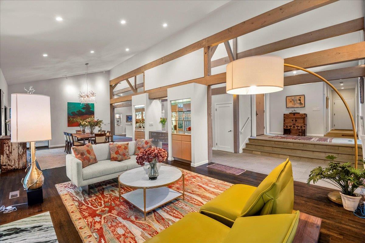 Detail Gallery Image 15 of 108 For 28140 Story Hill Ln, Los Altos Hills,  CA 94022 - 5 Beds | 4/1 Baths