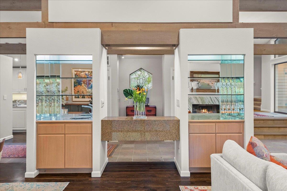 Detail Gallery Image 16 of 108 For 28140 Story Hill Ln, Los Altos Hills,  CA 94022 - 5 Beds | 4/1 Baths