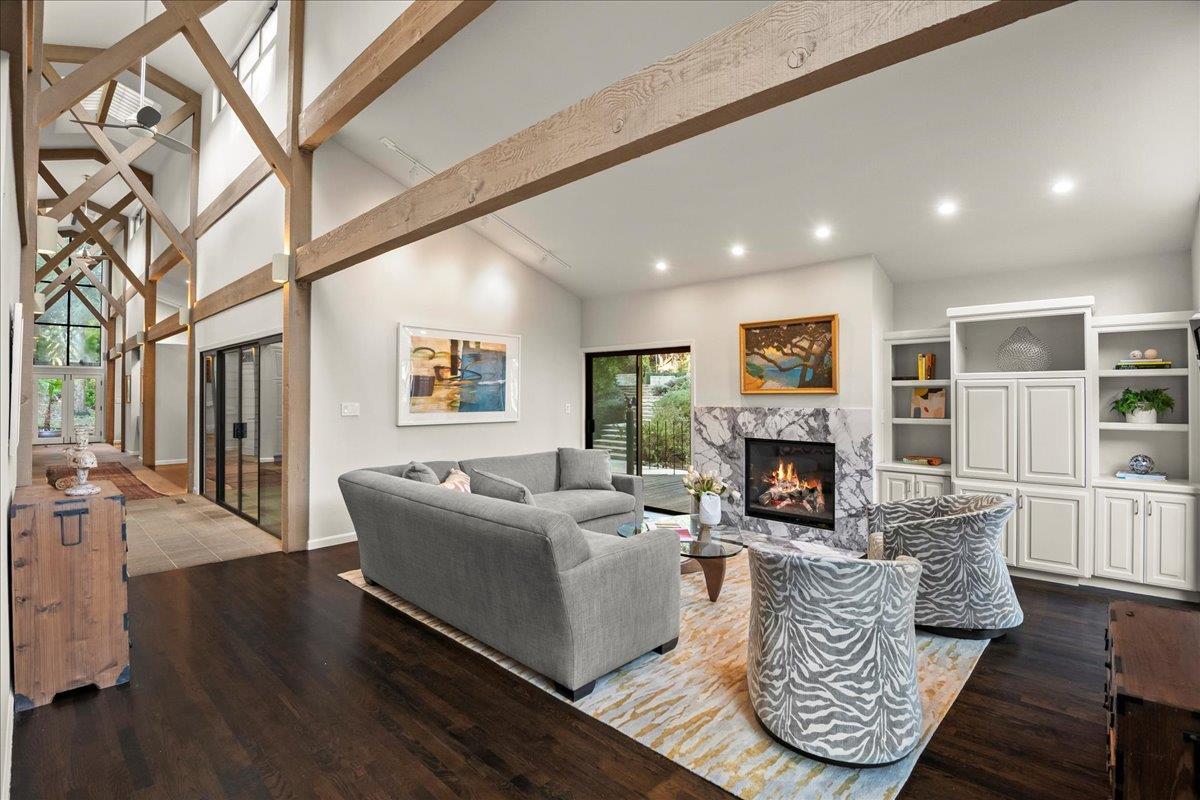 Detail Gallery Image 22 of 108 For 28140 Story Hill Ln, Los Altos Hills,  CA 94022 - 5 Beds | 4/1 Baths