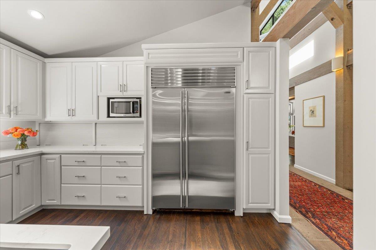 Detail Gallery Image 33 of 108 For 28140 Story Hill Ln, Los Altos Hills,  CA 94022 - 5 Beds | 4/1 Baths