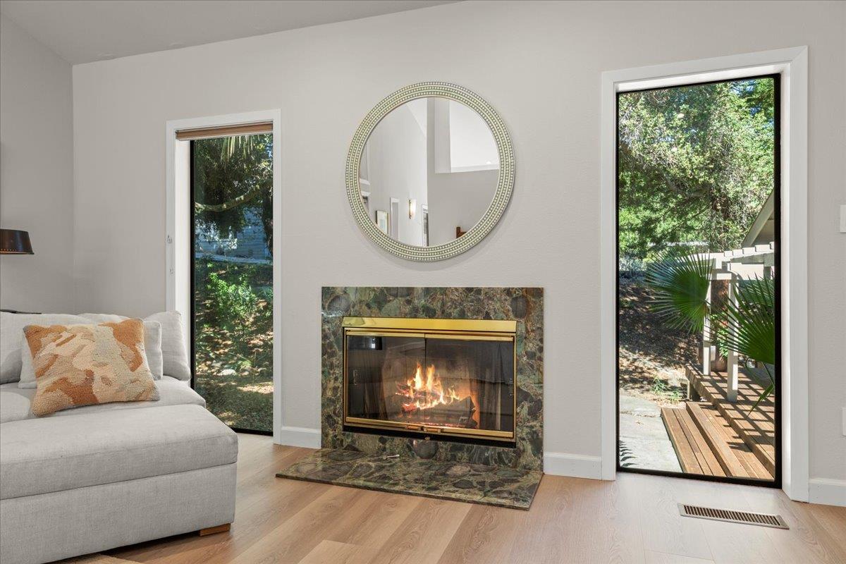 Detail Gallery Image 37 of 108 For 28140 Story Hill Ln, Los Altos Hills,  CA 94022 - 5 Beds | 4/1 Baths