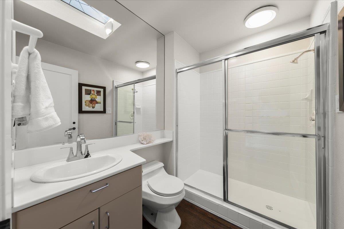 Detail Gallery Image 42 of 108 For 28140 Story Hill Ln, Los Altos Hills,  CA 94022 - 5 Beds | 4/1 Baths
