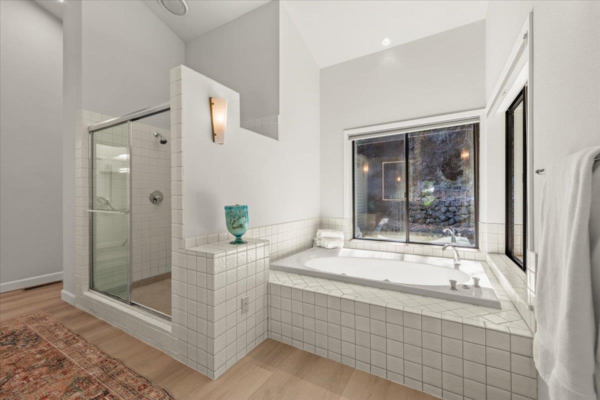 Detail Gallery Image 45 of 108 For 28140 Story Hill Ln, Los Altos Hills,  CA 94022 - 5 Beds | 4/1 Baths