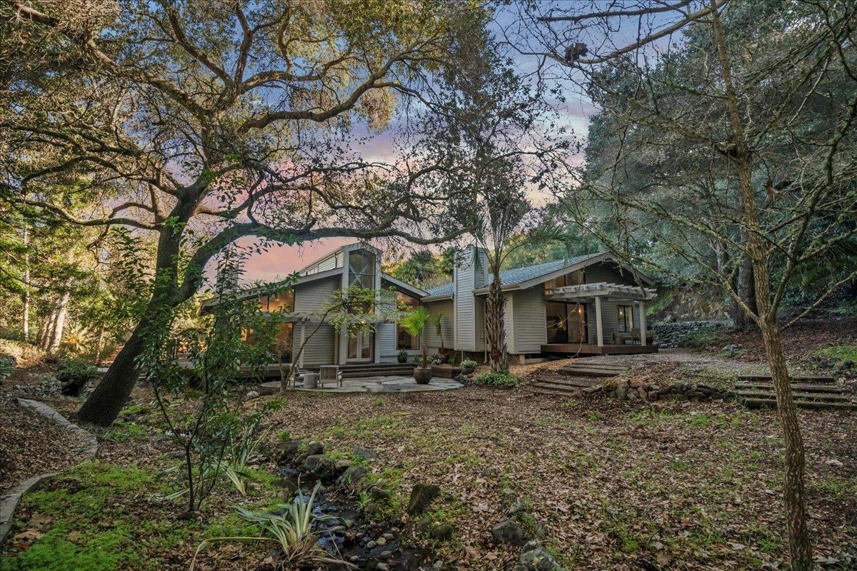 Detail Gallery Image 5 of 108 For 28140 Story Hill Ln, Los Altos Hills,  CA 94022 - 5 Beds | 4/1 Baths