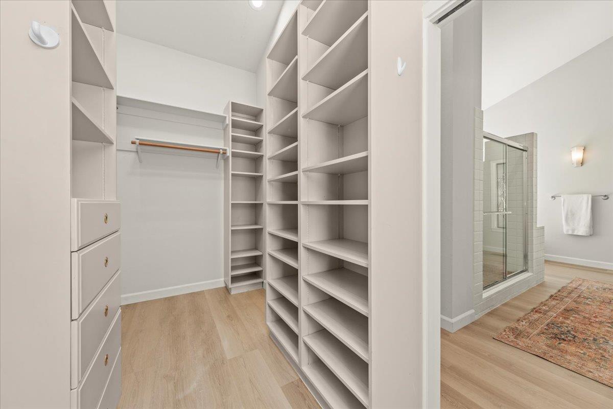 Detail Gallery Image 51 of 108 For 28140 Story Hill Ln, Los Altos Hills,  CA 94022 - 5 Beds | 4/1 Baths