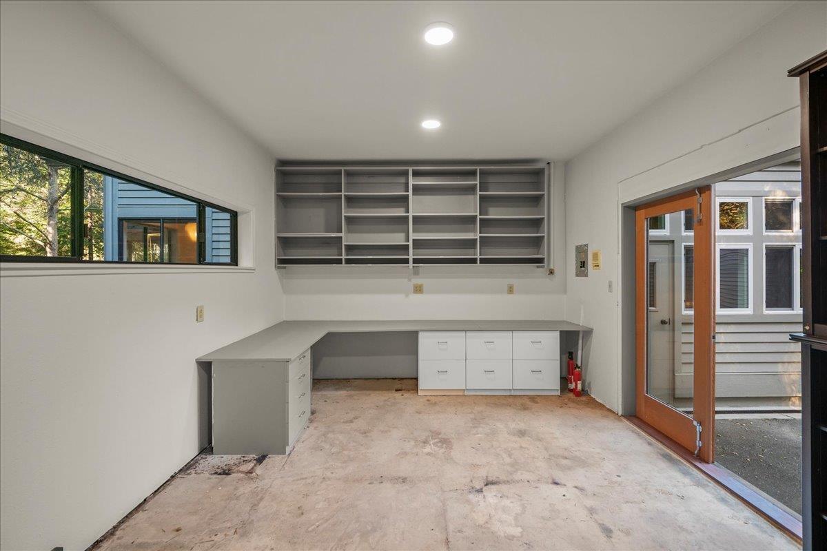 Detail Gallery Image 57 of 108 For 28140 Story Hill Ln, Los Altos Hills,  CA 94022 - 5 Beds | 4/1 Baths