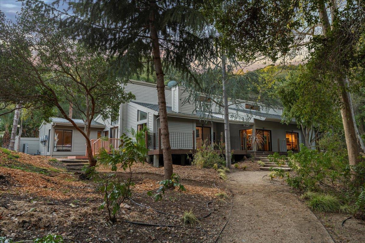 Detail Gallery Image 67 of 108 For 28140 Story Hill Ln, Los Altos Hills,  CA 94022 - 5 Beds | 4/1 Baths