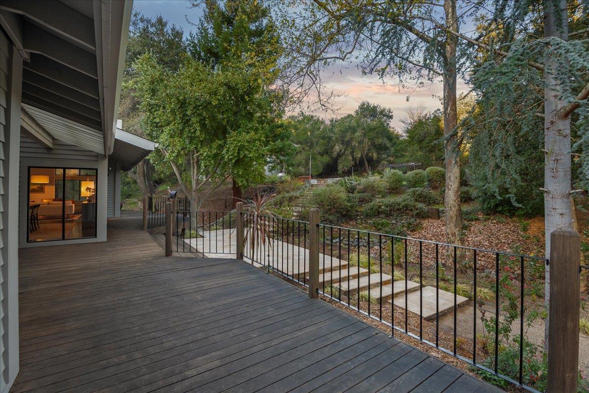 Detail Gallery Image 68 of 108 For 28140 Story Hill Ln, Los Altos Hills,  CA 94022 - 5 Beds | 4/1 Baths