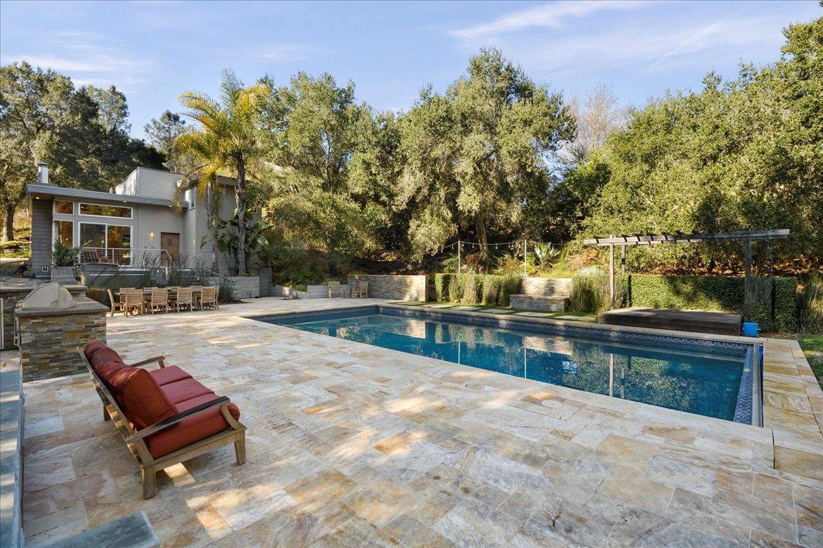 Detail Gallery Image 74 of 108 For 28140 Story Hill Ln, Los Altos Hills,  CA 94022 - 5 Beds | 4/1 Baths