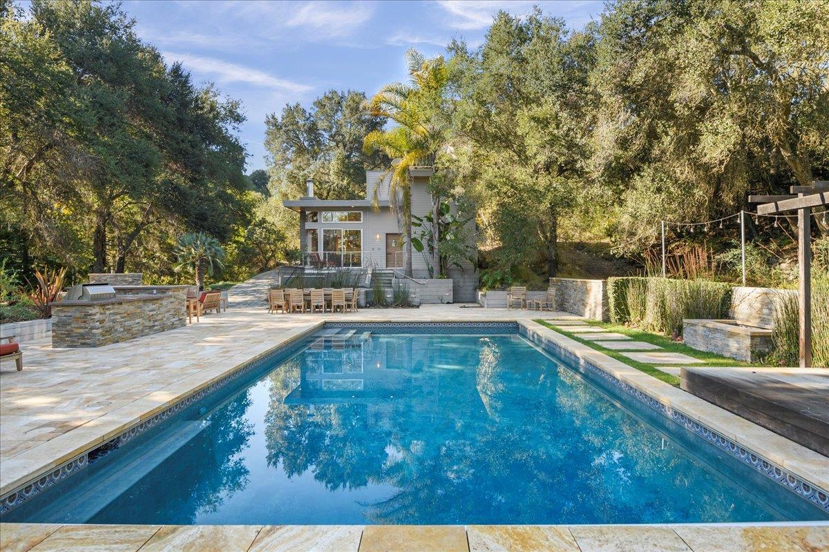 Detail Gallery Image 77 of 108 For 28140 Story Hill Ln, Los Altos Hills,  CA 94022 - 5 Beds | 4/1 Baths