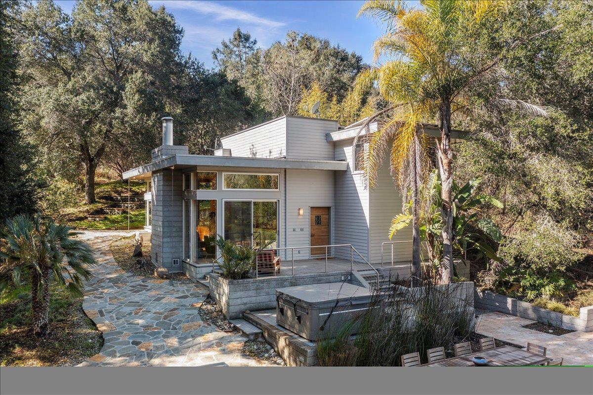Detail Gallery Image 83 of 108 For 28140 Story Hill Ln, Los Altos Hills,  CA 94022 - 5 Beds | 4/1 Baths
