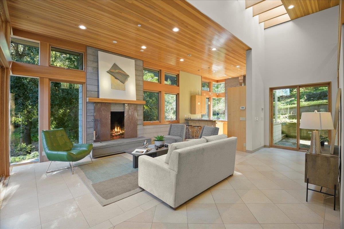 Detail Gallery Image 86 of 108 For 28140 Story Hill Ln, Los Altos Hills,  CA 94022 - 5 Beds | 4/1 Baths