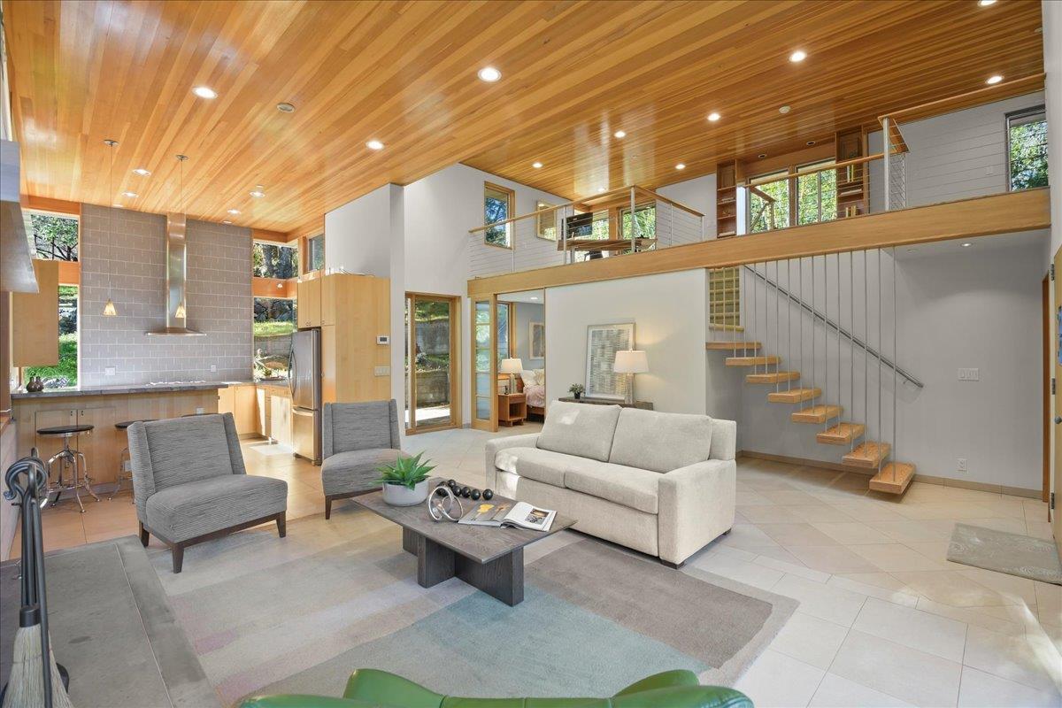 Detail Gallery Image 88 of 108 For 28140 Story Hill Ln, Los Altos Hills,  CA 94022 - 5 Beds | 4/1 Baths