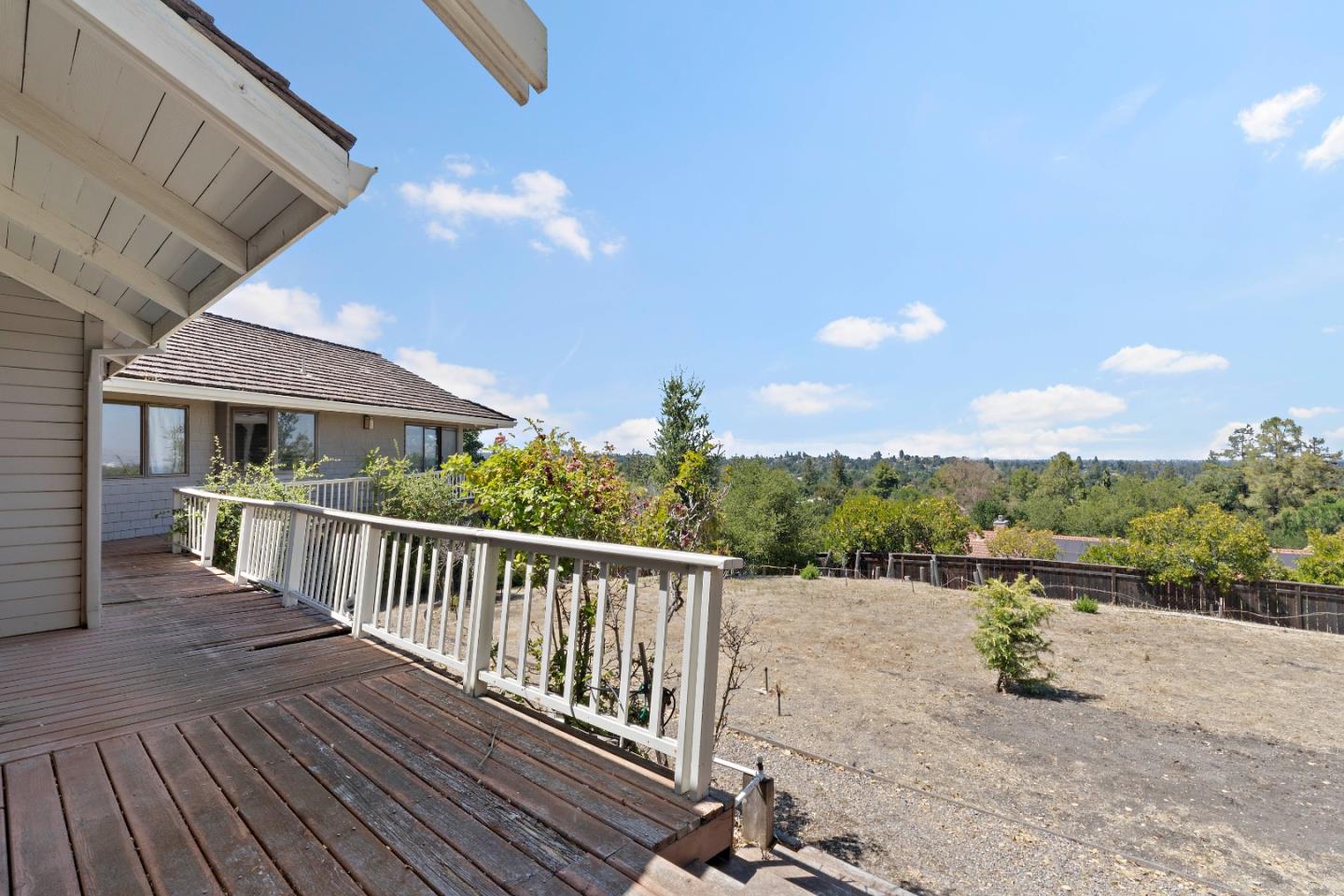 Detail Gallery Image 36 of 40 For 11552 Hillpark Ln, Los Altos,  CA 94024 - 3 Beds | 3 Baths