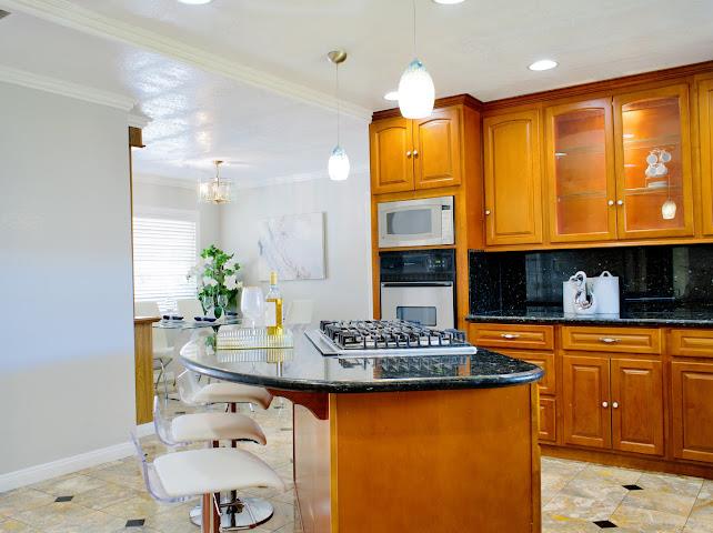 Detail Gallery Image 8 of 38 For 5450 Monterey Rd #168,  San Jose,  CA 95111 - 3 Beds | 2 Baths