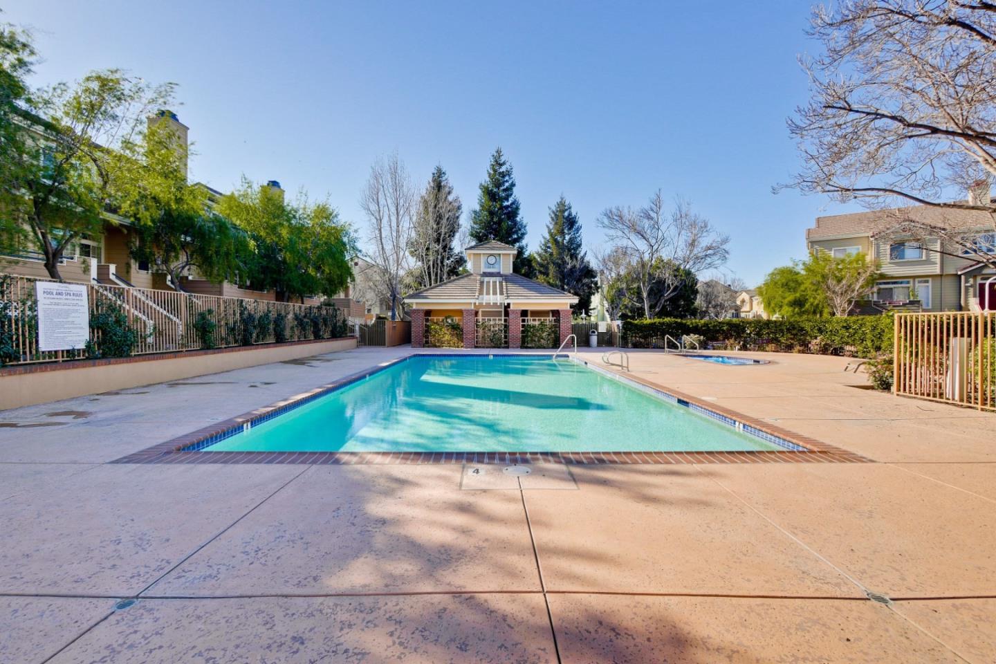 Detail Gallery Image 58 of 72 For 1151 La Rochelle Ter #G,  Sunnyvale,  CA 94089 - 3 Beds | 2/1 Baths