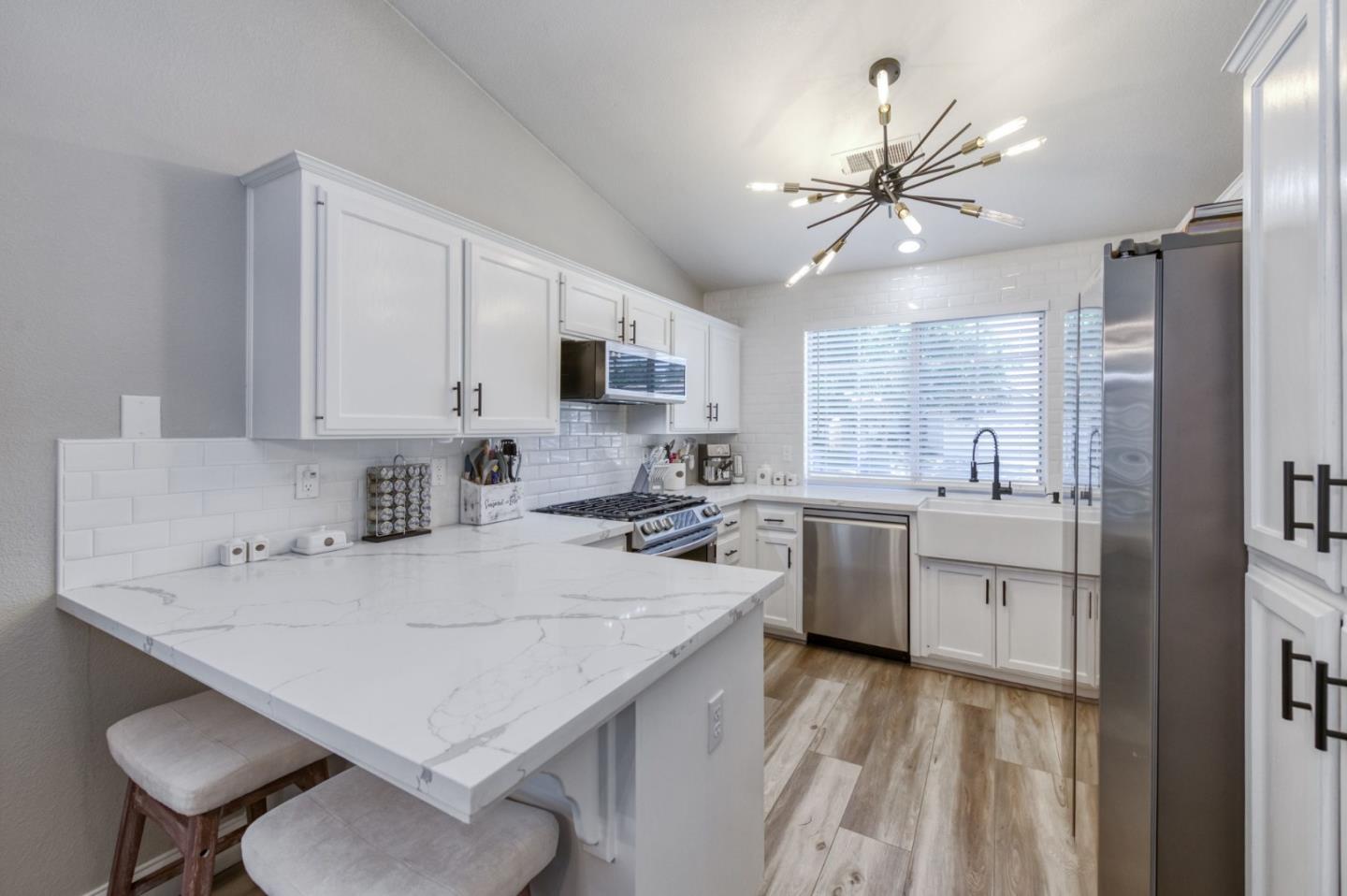 Detail Gallery Image 13 of 56 For 1760 E Ticonderoga Dr, Fresno,  CA 93720 - 3 Beds | 2 Baths