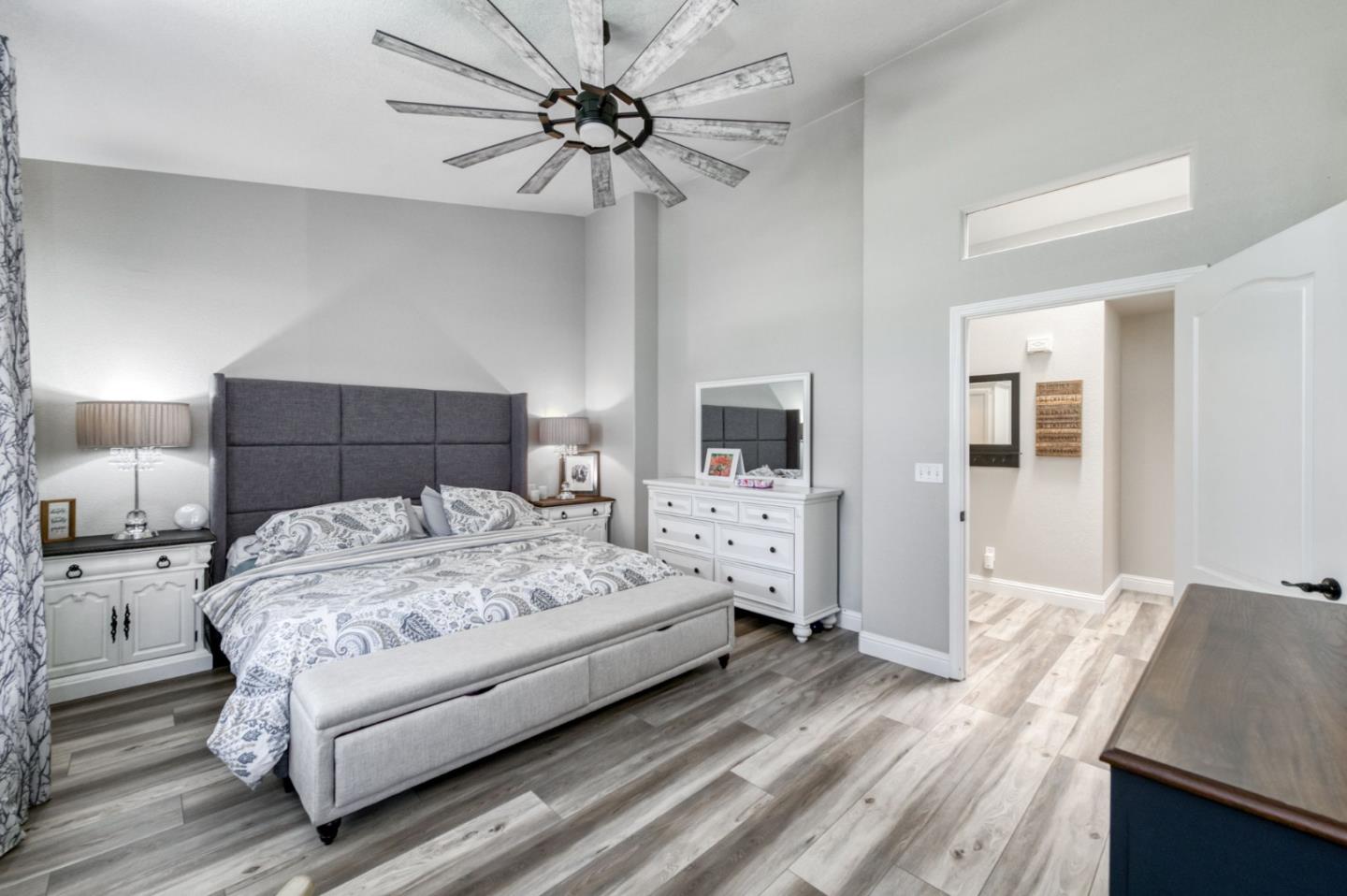 Detail Gallery Image 24 of 56 For 1760 E Ticonderoga Dr, Fresno,  CA 93720 - 3 Beds | 2 Baths