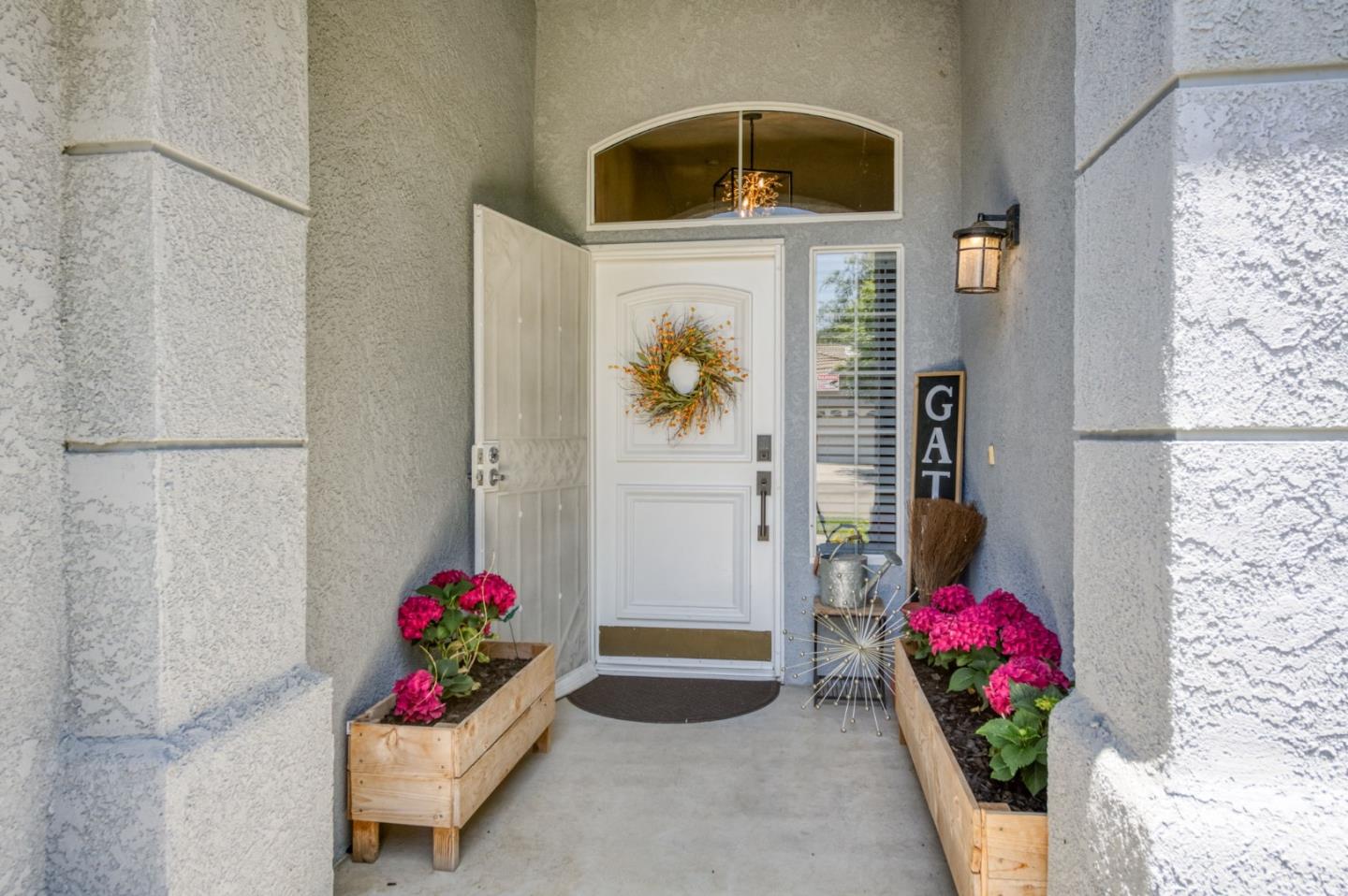 Detail Gallery Image 7 of 56 For 1760 E Ticonderoga Dr, Fresno,  CA 93720 - 3 Beds | 2 Baths