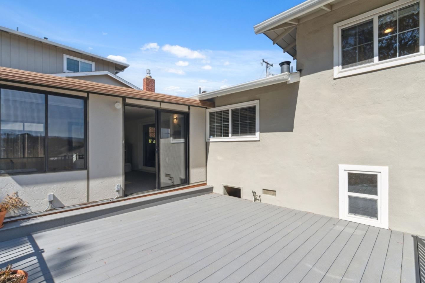 Detail Gallery Image 25 of 42 For 1056 Lassen Dr, Belmont,  CA 94002 - 4 Beds | 2 Baths