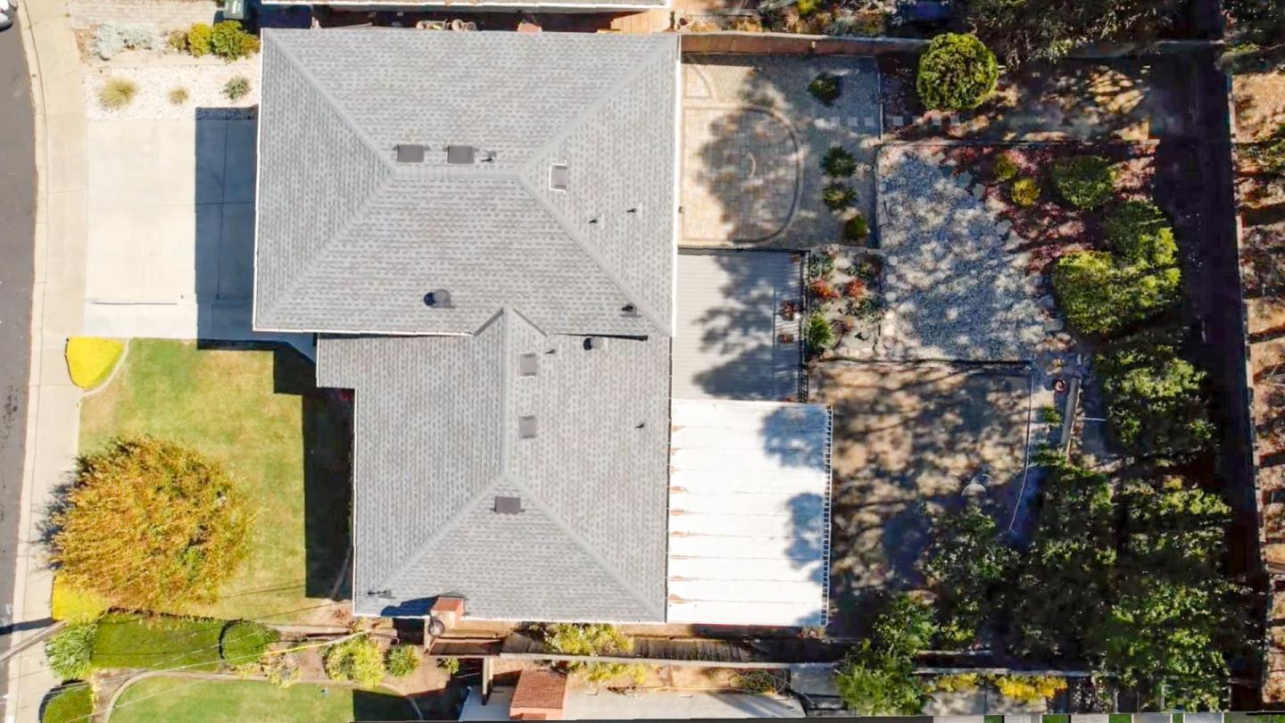 Detail Gallery Image 34 of 42 For 1056 Lassen Dr, Belmont,  CA 94002 - 4 Beds | 2 Baths
