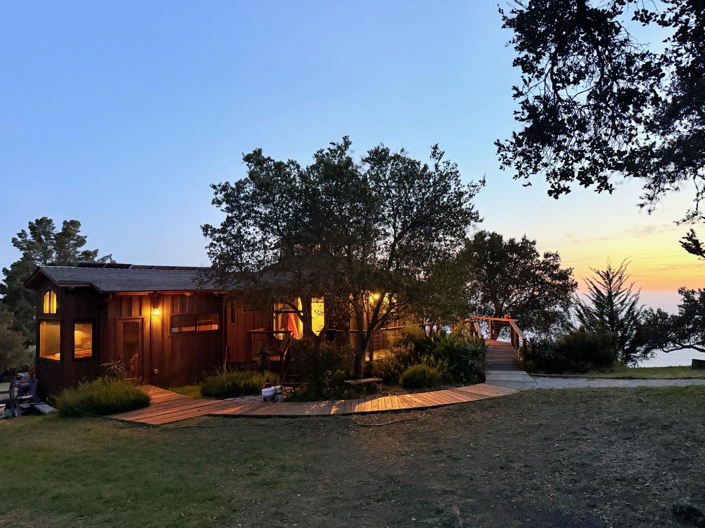 Detail Gallery Image 6 of 42 For 46480 Clear Ridge Rd, Big Sur,  CA 93920 - 1 Beds | 0/2 Baths