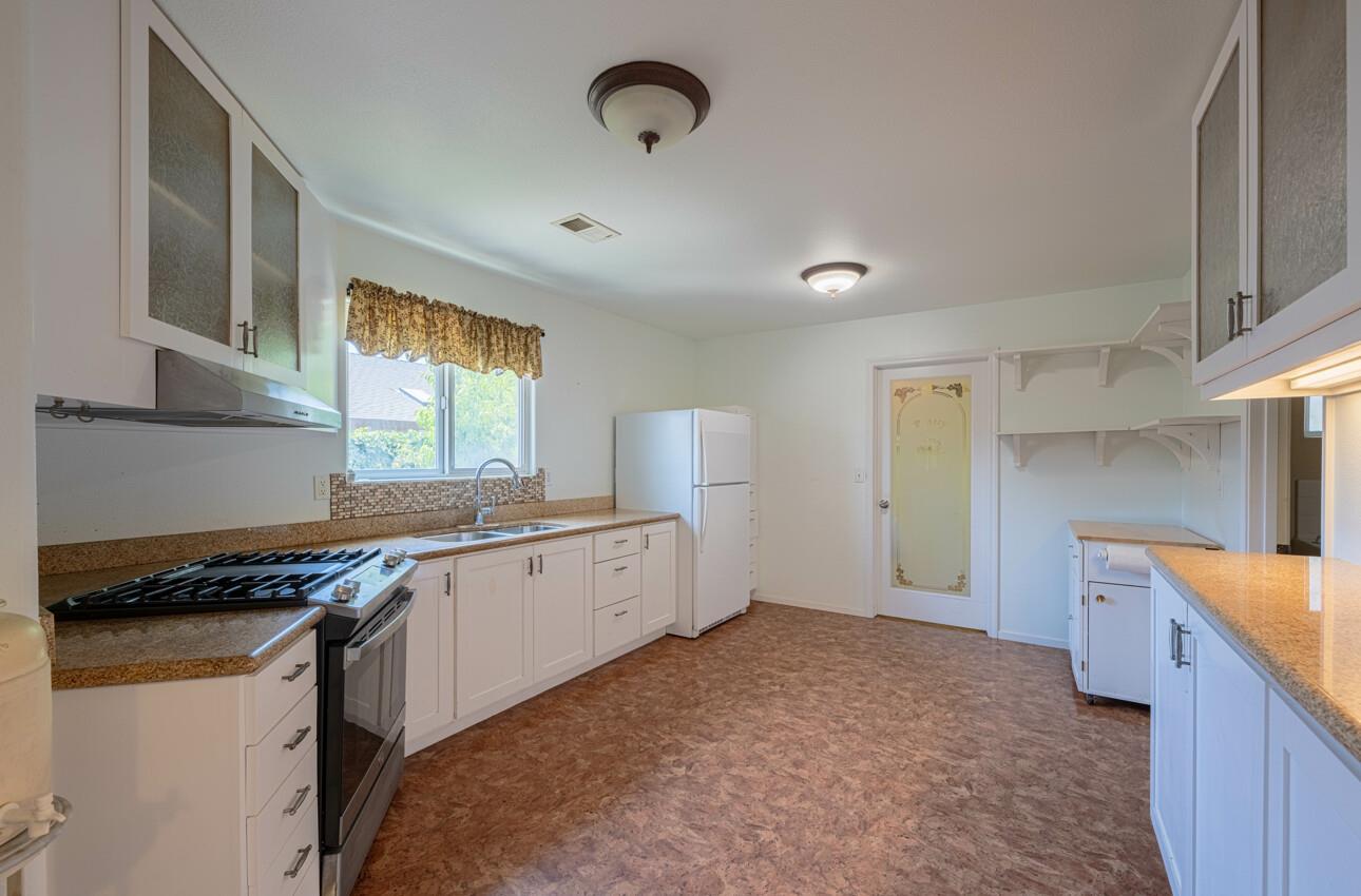 Detail Gallery Image 16 of 39 For 159 Belden St, Gonzales,  CA 93926 - 3 Beds | 2 Baths