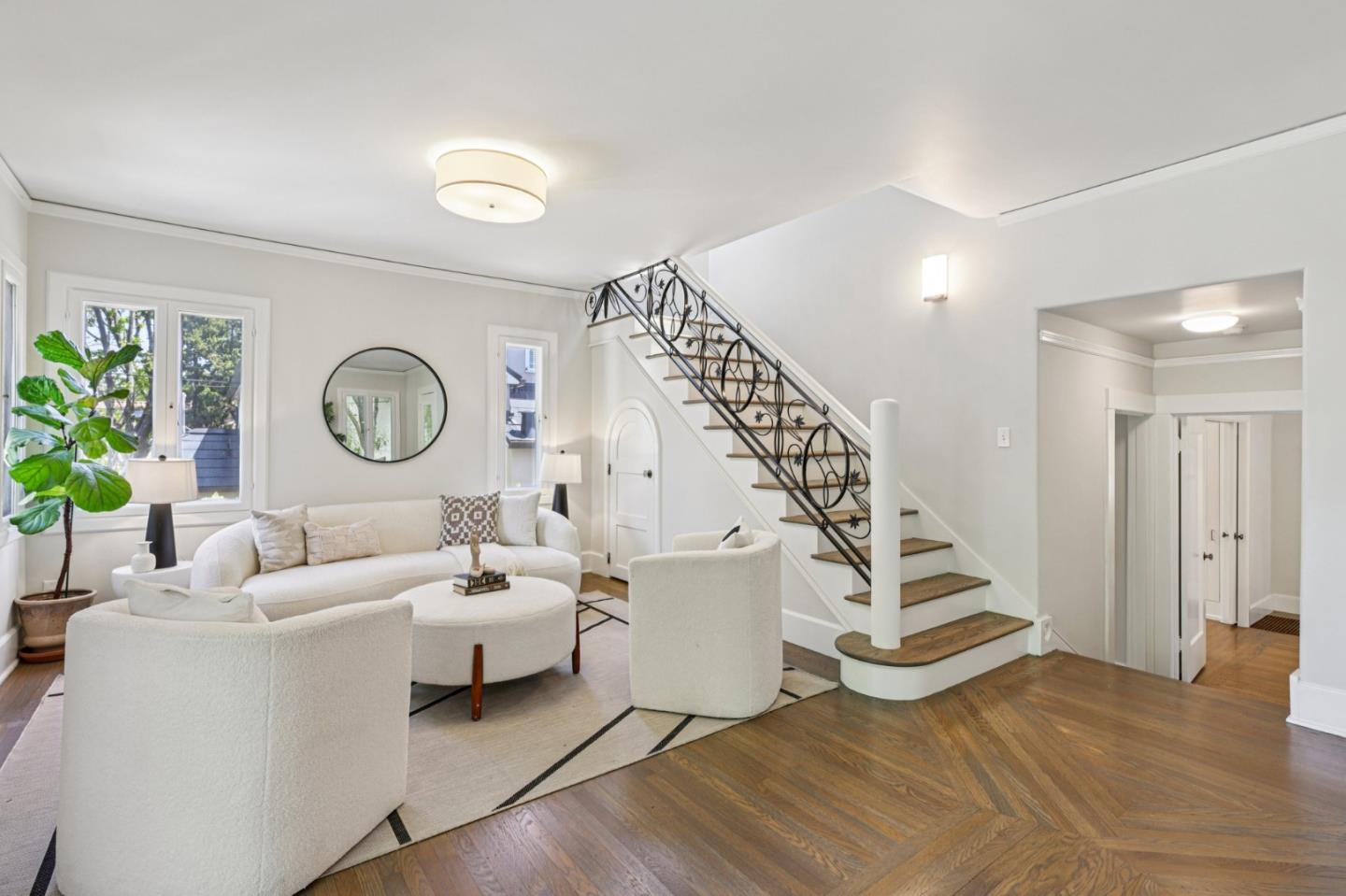 Detail Gallery Image 16 of 51 For 2404 Hillside Dr, Burlingame,  CA 94010 - 4 Beds | 4 Baths