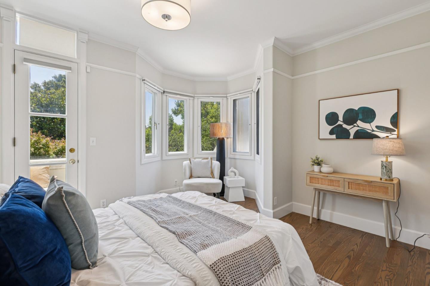 Detail Gallery Image 30 of 51 For 2404 Hillside Dr, Burlingame,  CA 94010 - 4 Beds | 4 Baths