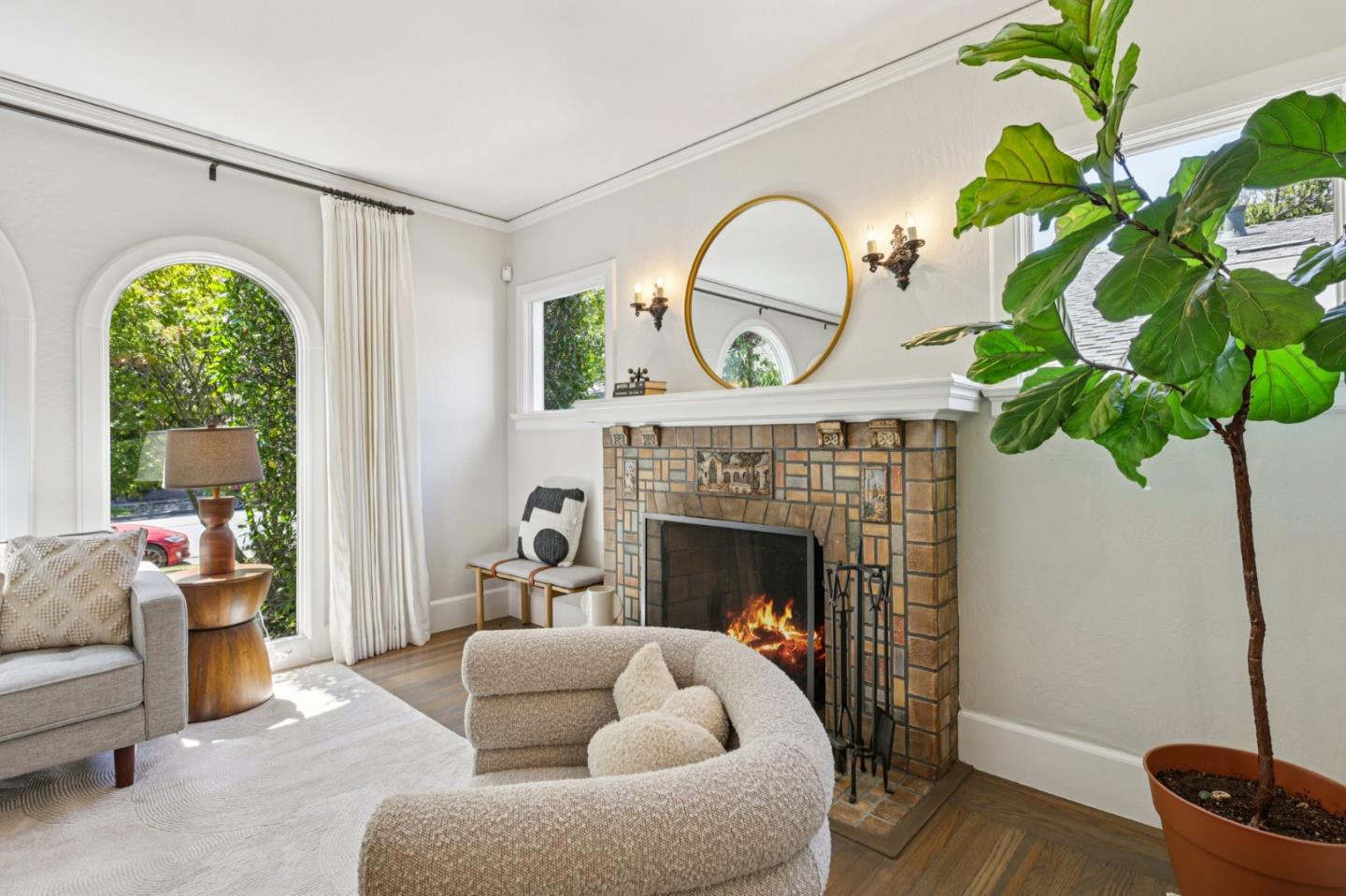 Detail Gallery Image 7 of 51 For 2404 Hillside Dr, Burlingame,  CA 94010 - 4 Beds | 4 Baths