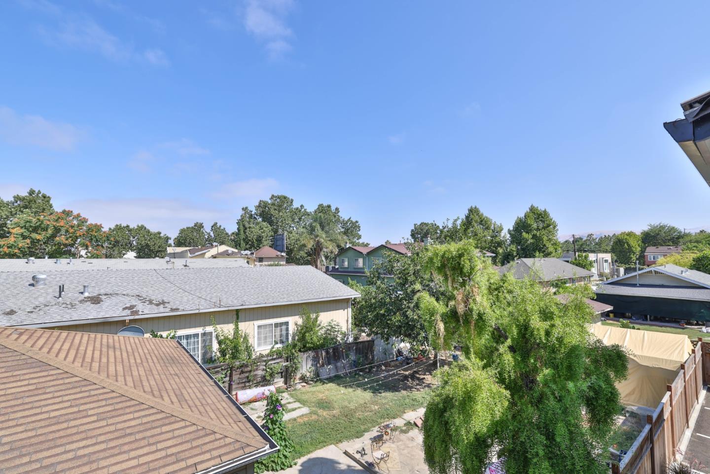 Detail Gallery Image 4 of 16 For 30 S 22nd St #3,  San Jose,  CA 95116 - 2 Beds | 2 Baths
