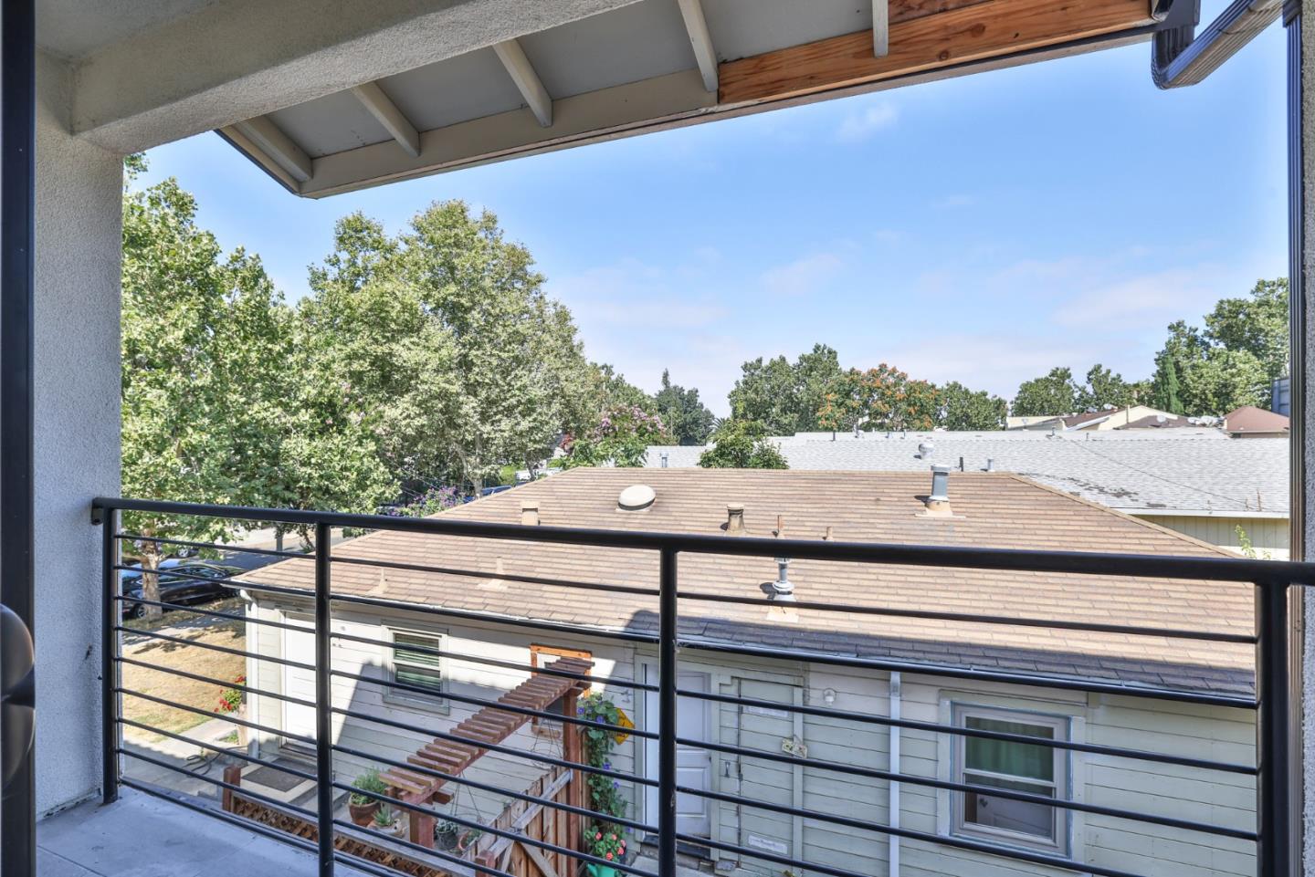 Detail Gallery Image 5 of 16 For 30 S 22nd St #3,  San Jose,  CA 95116 - 2 Beds | 2 Baths