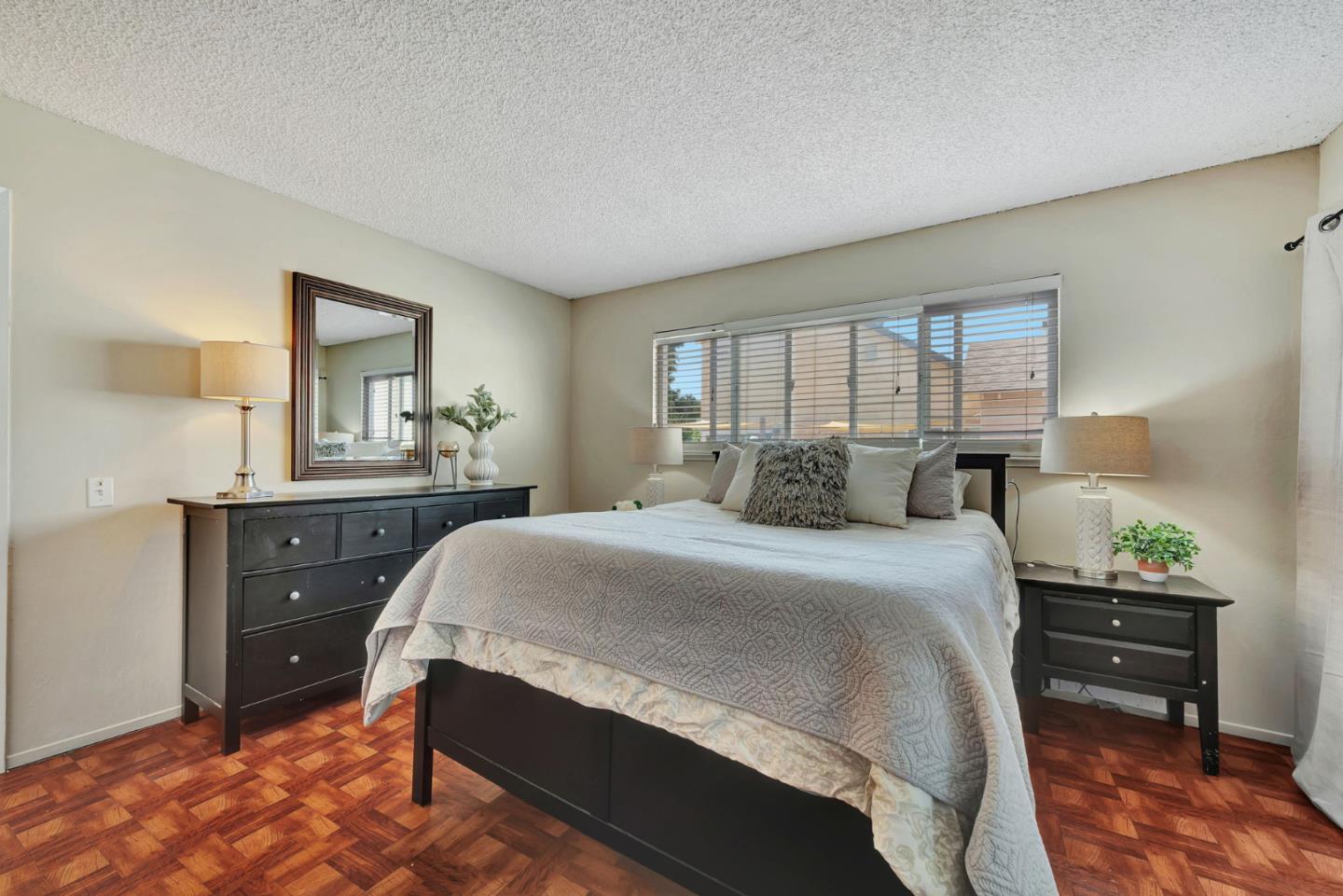 Detail Gallery Image 10 of 20 For 6307 Mayo Dr, San Jose,  CA 95123 - 4 Beds | 2 Baths