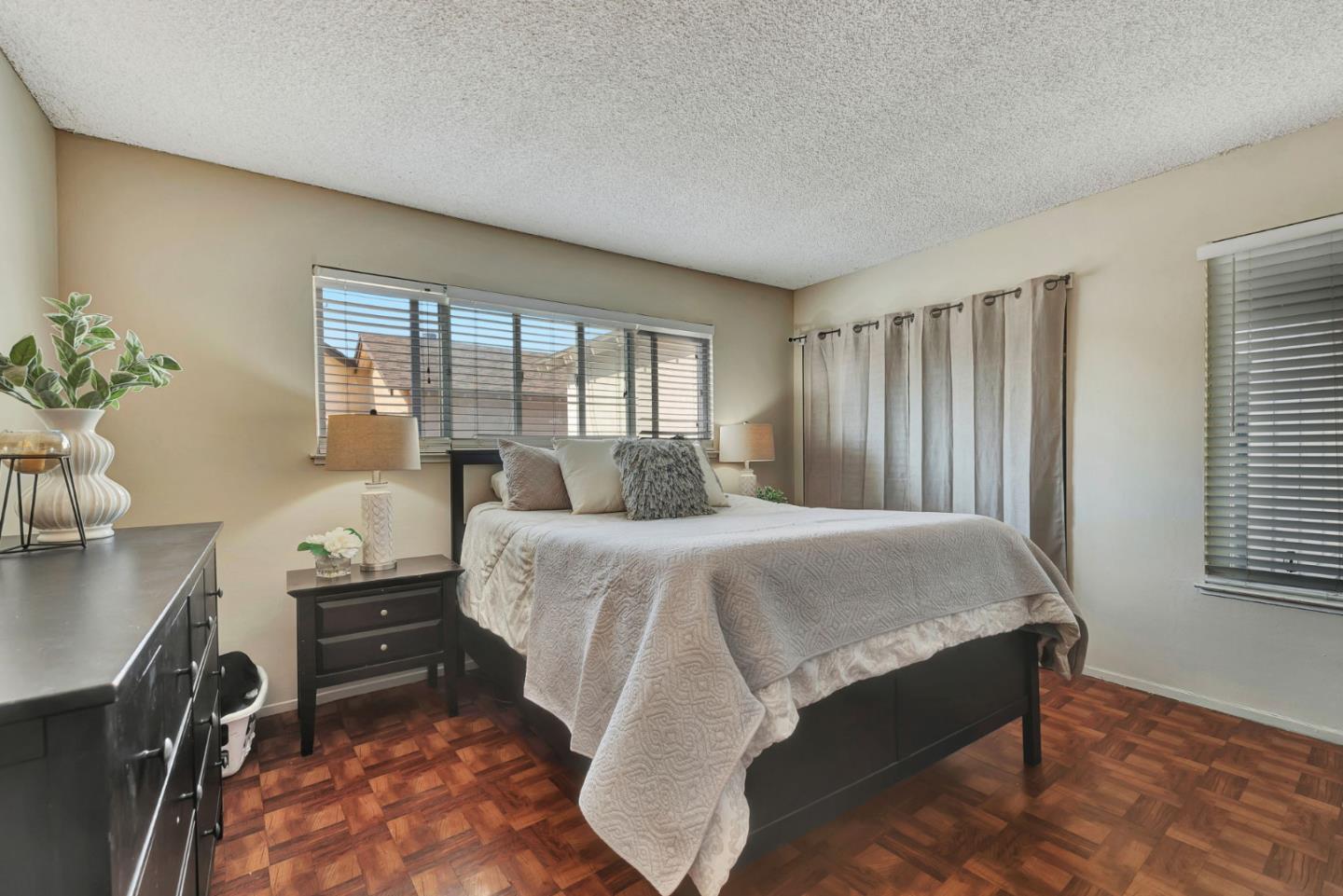 Detail Gallery Image 11 of 20 For 6307 Mayo Dr, San Jose,  CA 95123 - 4 Beds | 2 Baths