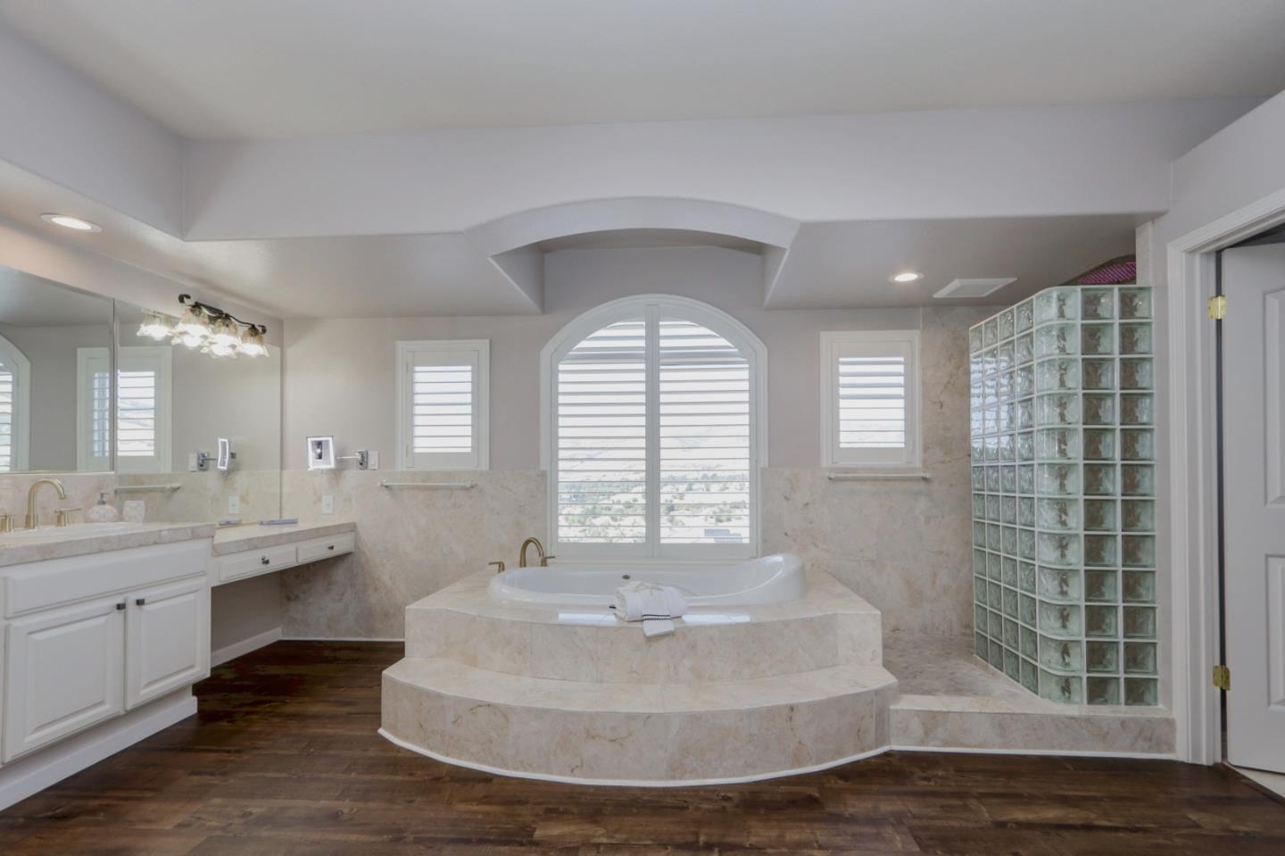 Detail Gallery Image 23 of 58 For 5803 Algonquin Way, San Jose,  CA 95138 - 5 Beds | 4/1 Baths