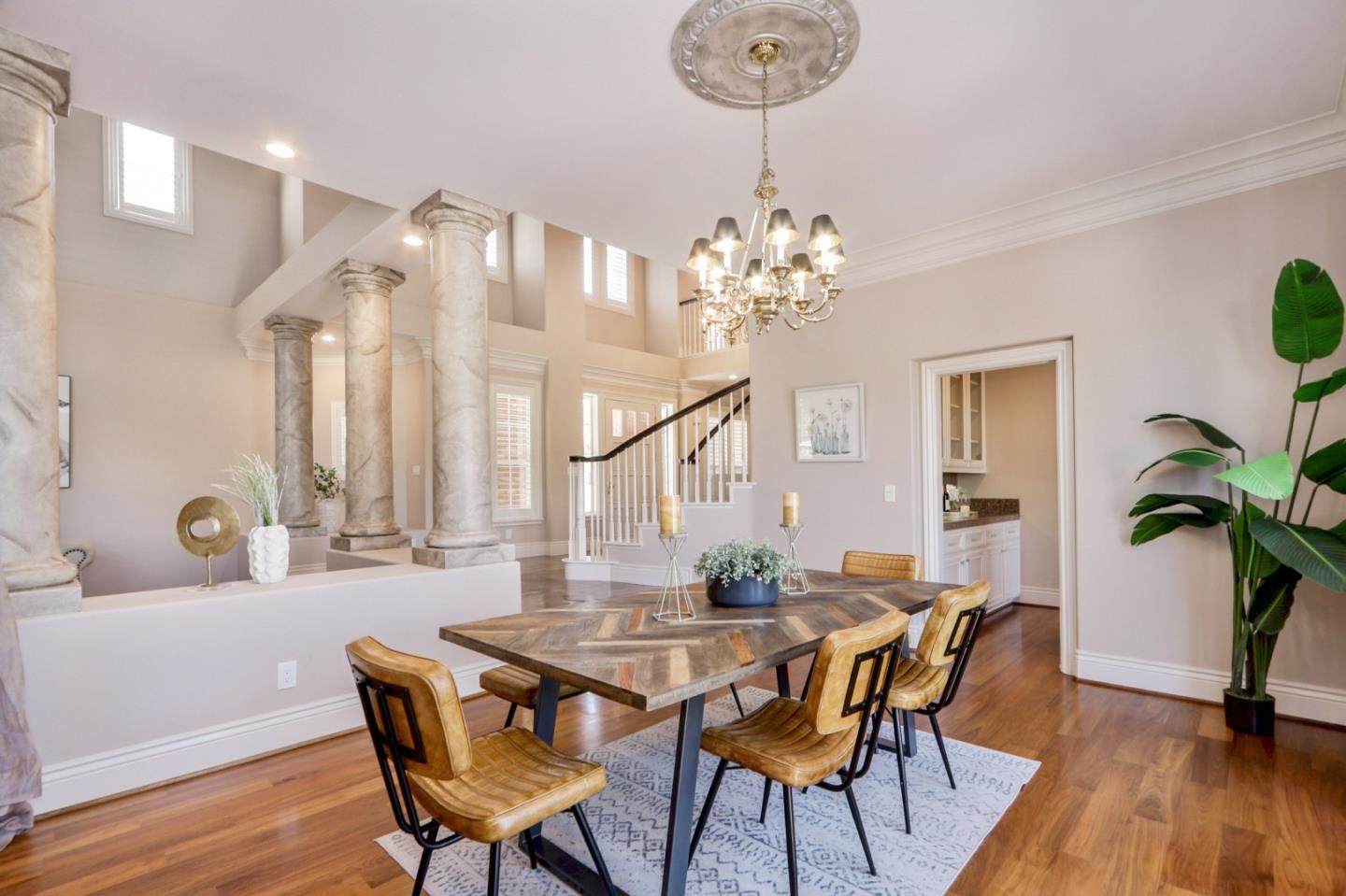 Detail Gallery Image 6 of 58 For 5803 Algonquin Way, San Jose,  CA 95138 - 5 Beds | 4/1 Baths