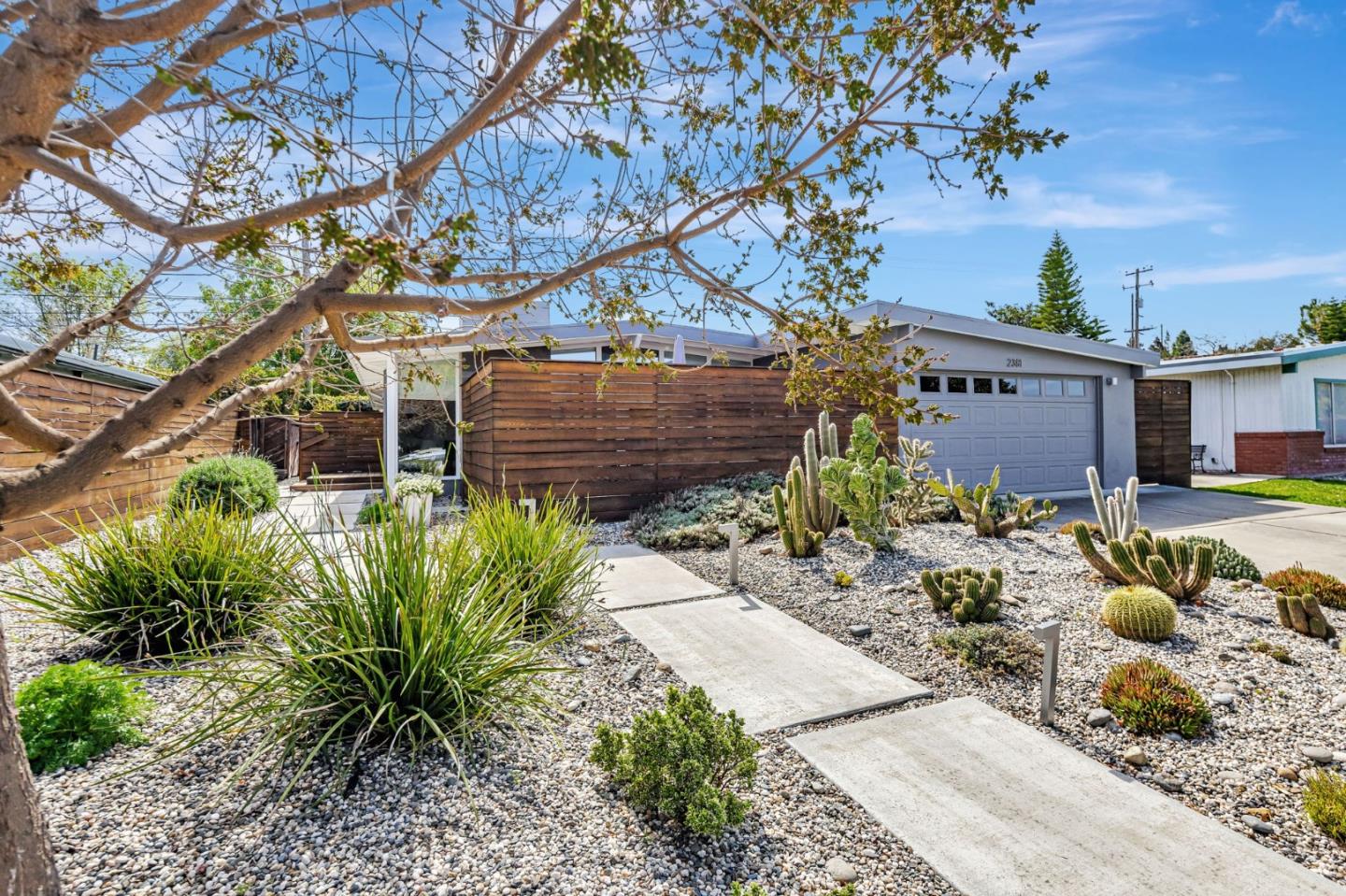 Detail Gallery Image 2 of 43 For 2381 Adele Ave, Mountain View,  CA 94043 - 3 Beds | 2 Baths