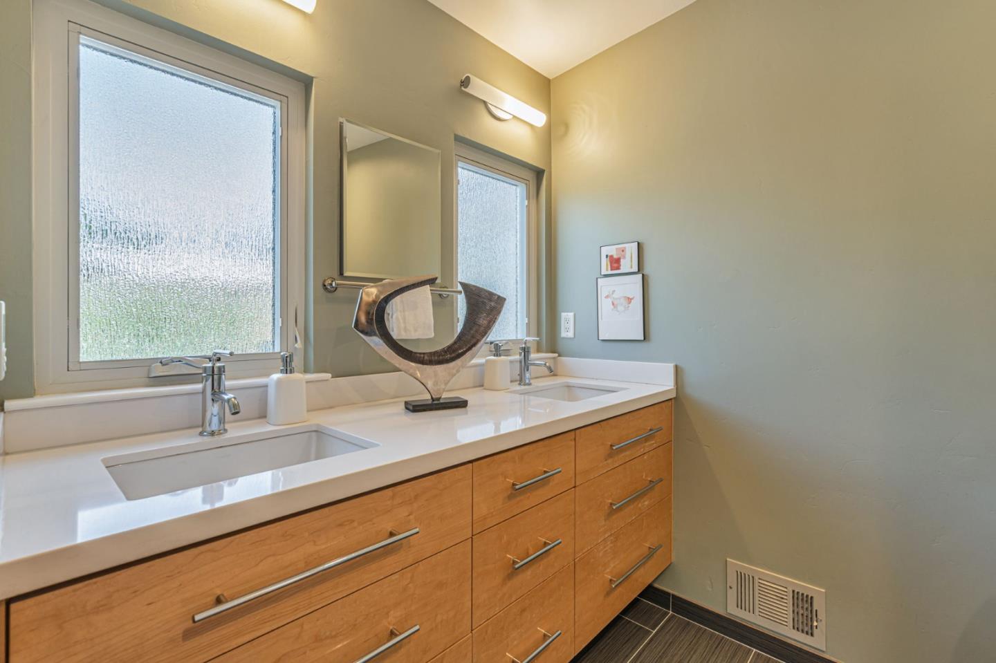 Detail Gallery Image 27 of 43 For 2381 Adele Ave, Mountain View,  CA 94043 - 3 Beds | 2 Baths