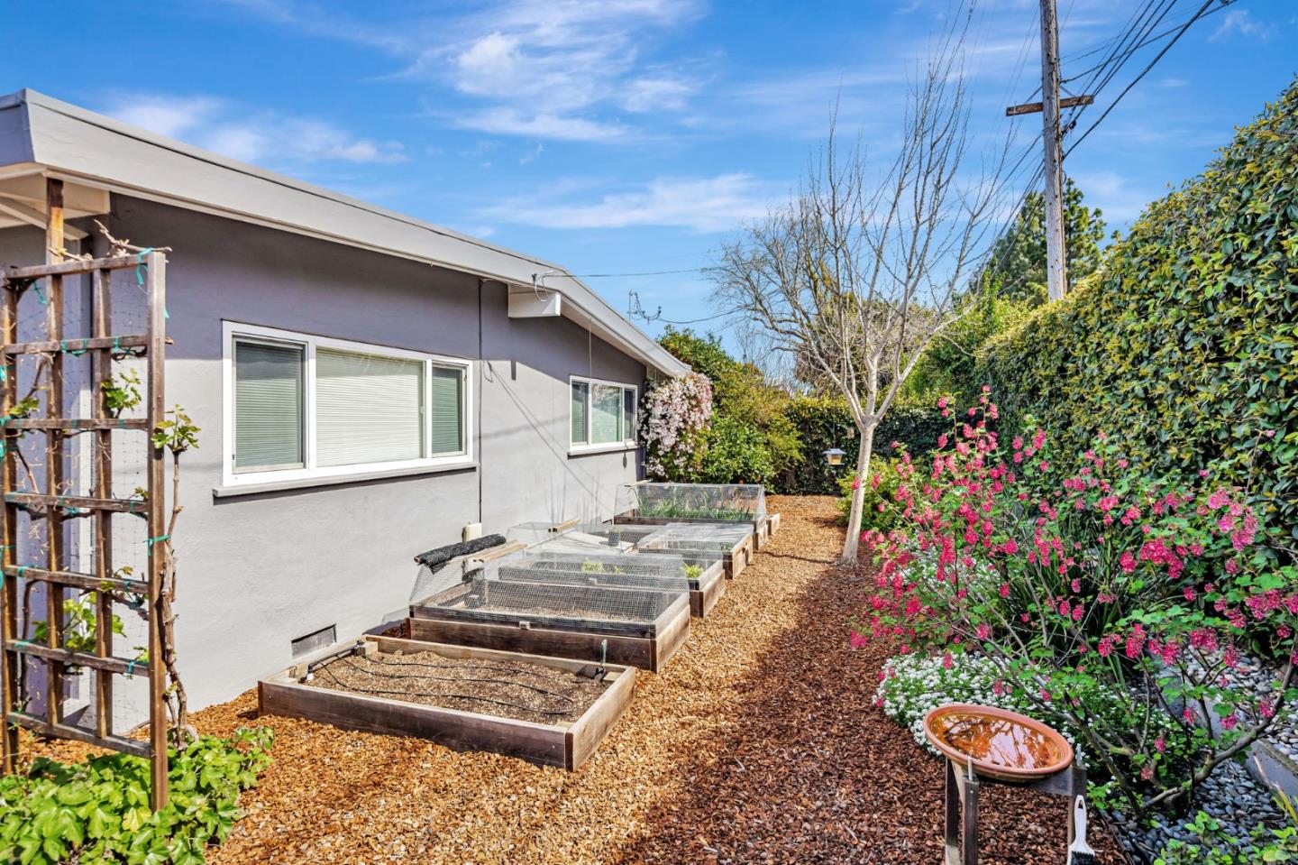 Detail Gallery Image 40 of 43 For 2381 Adele Ave, Mountain View,  CA 94043 - 3 Beds | 2 Baths