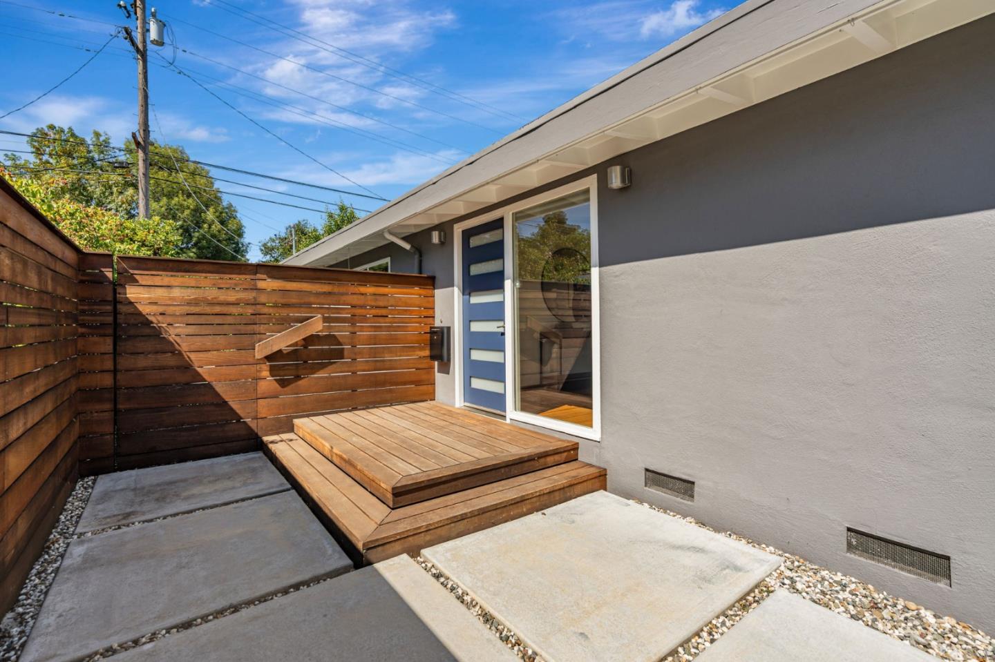 Detail Gallery Image 5 of 43 For 2381 Adele Ave, Mountain View,  CA 94043 - 3 Beds | 2 Baths
