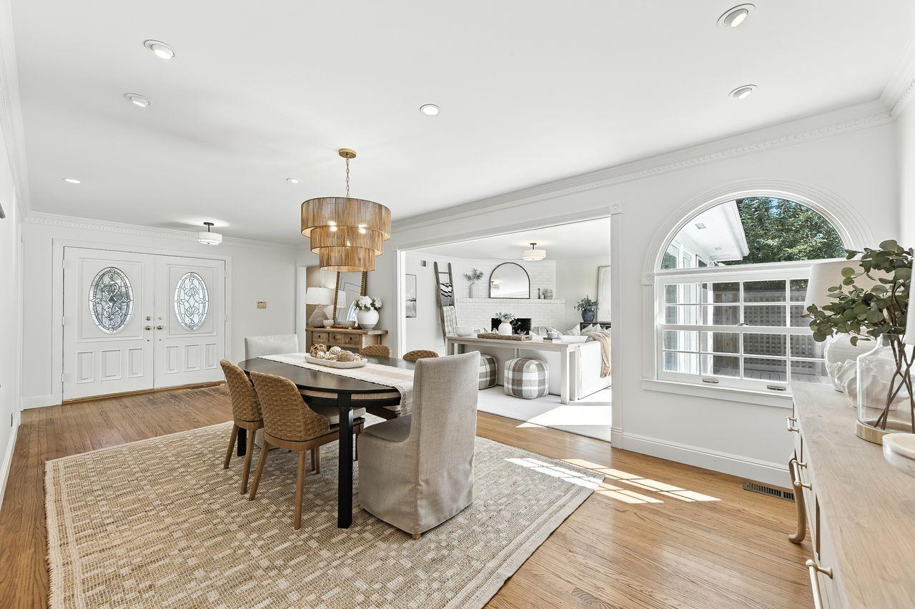 Detail Gallery Image 14 of 37 For 1422 W Selby Ln, Redwood City,  CA 94061 - 3 Beds | 2 Baths