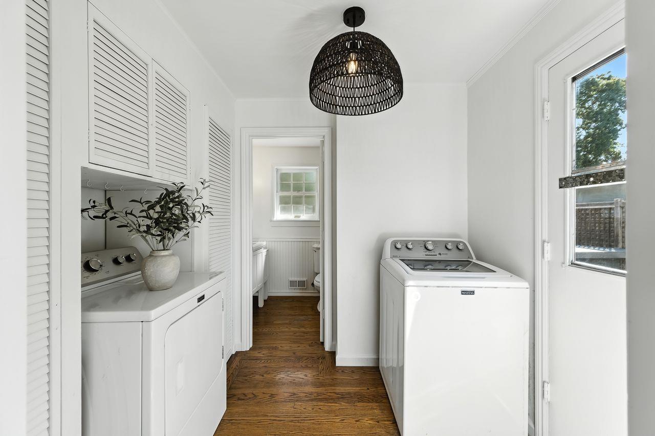 Detail Gallery Image 19 of 37 For 1422 W Selby Ln, Redwood City,  CA 94061 - 3 Beds | 2 Baths