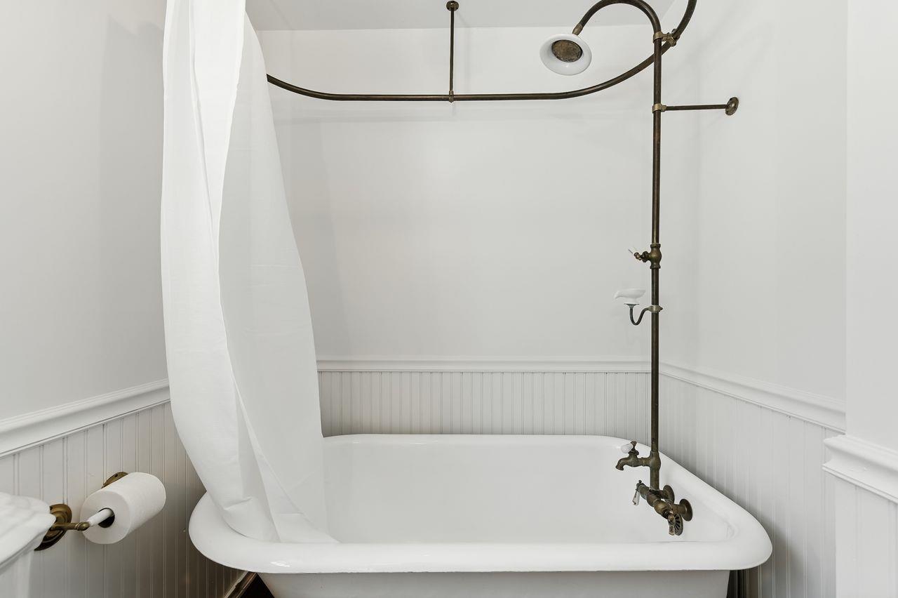 Detail Gallery Image 21 of 37 For 1422 W Selby Ln, Redwood City,  CA 94061 - 3 Beds | 2 Baths