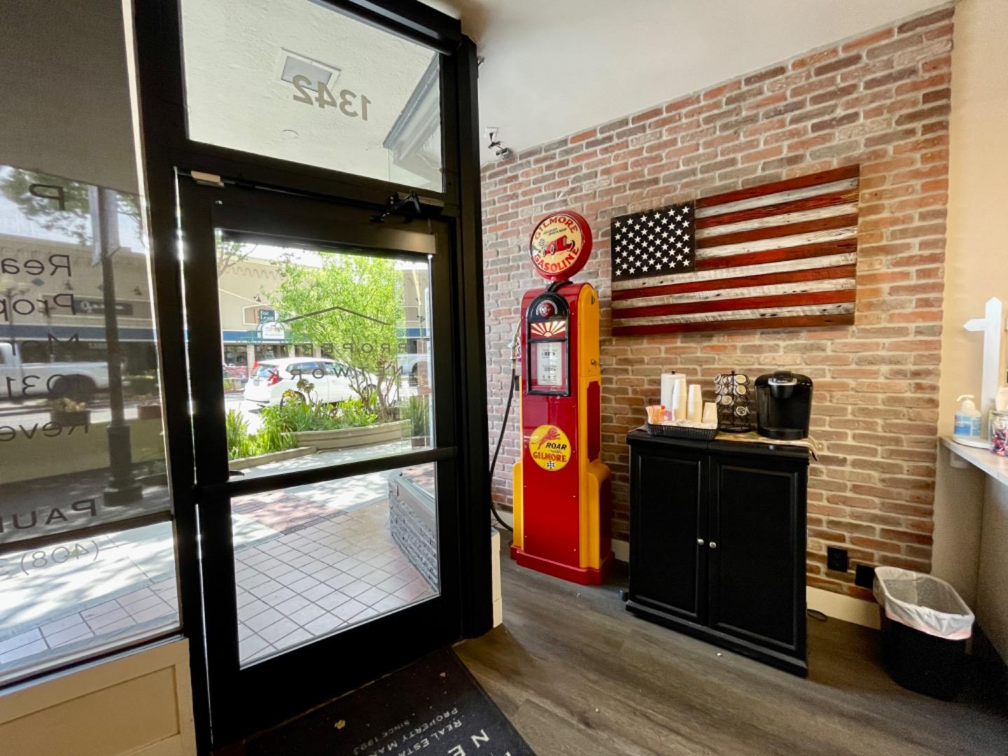 Detail Gallery Image 4 of 17 For 1342 Lincoln Ave, San Jose,  CA 95125 - – Beds | – Baths